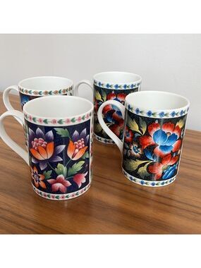 ROYAL HERITAGE BY QUEENS Set of 4 Floral Coffee Tea Mugs Bone China England